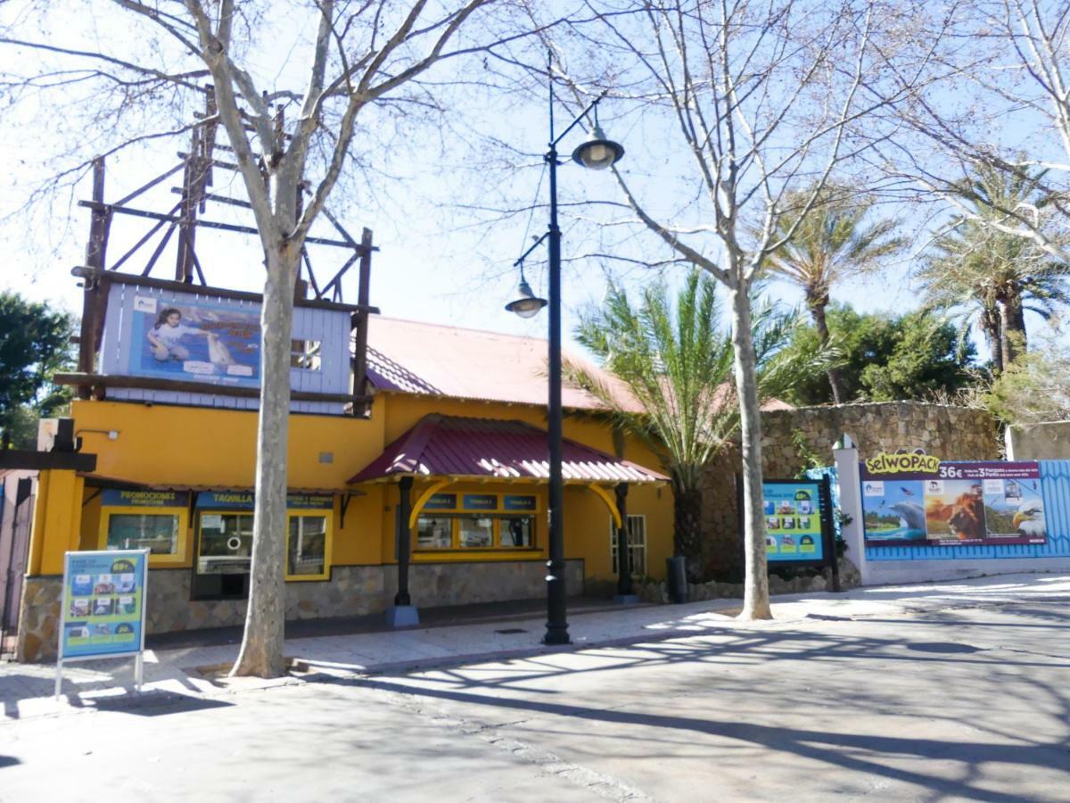 Apartamento Vacacional A 1 Minuto De La Playa - Carihuela Torremolinos Exterior photo